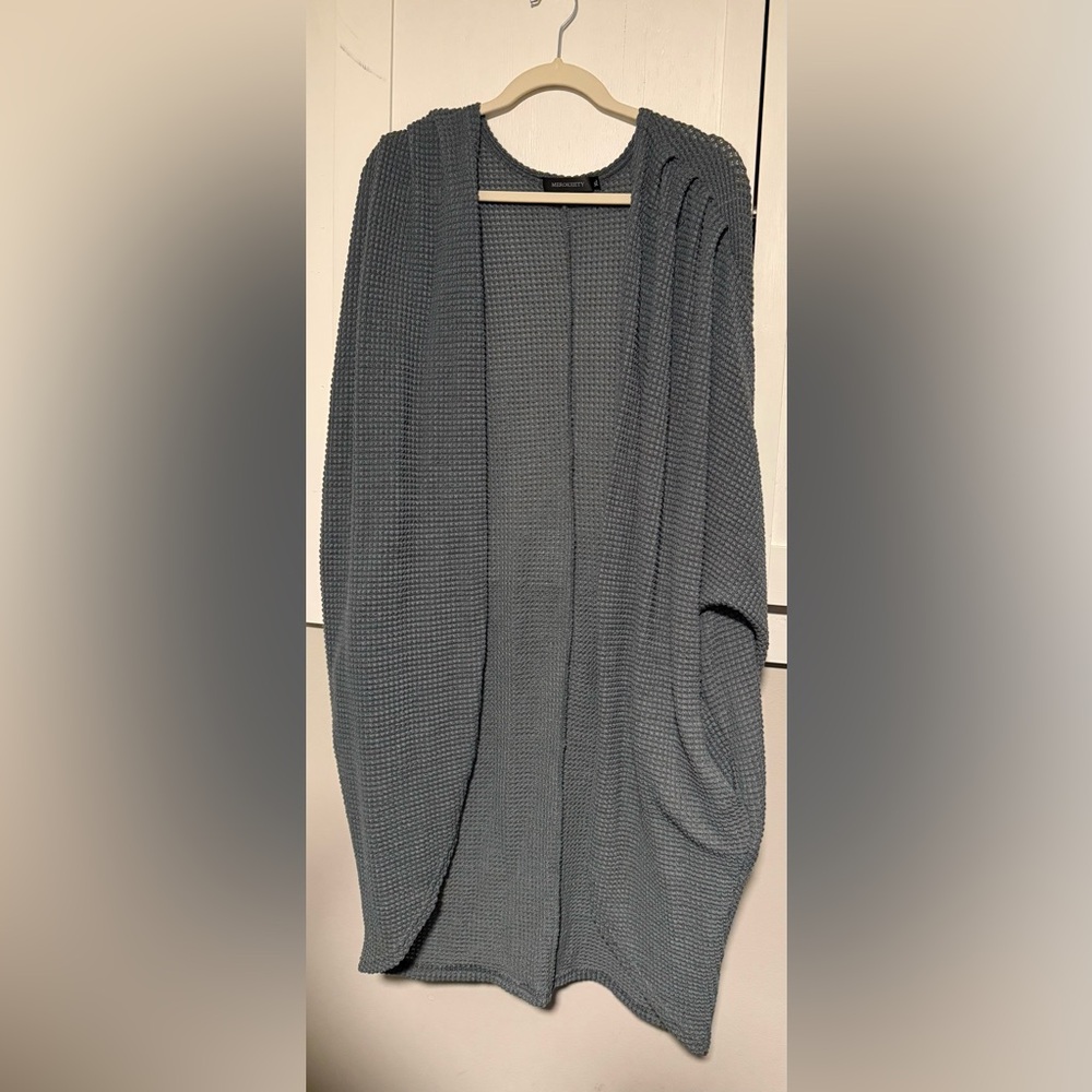 Elegant Dusty Green Women's Cardigan - Picture 3 of 6